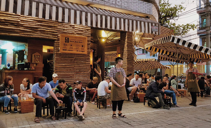 Mẫu thiết kế quán cafe vỉa hè ĐỘC ĐÁO