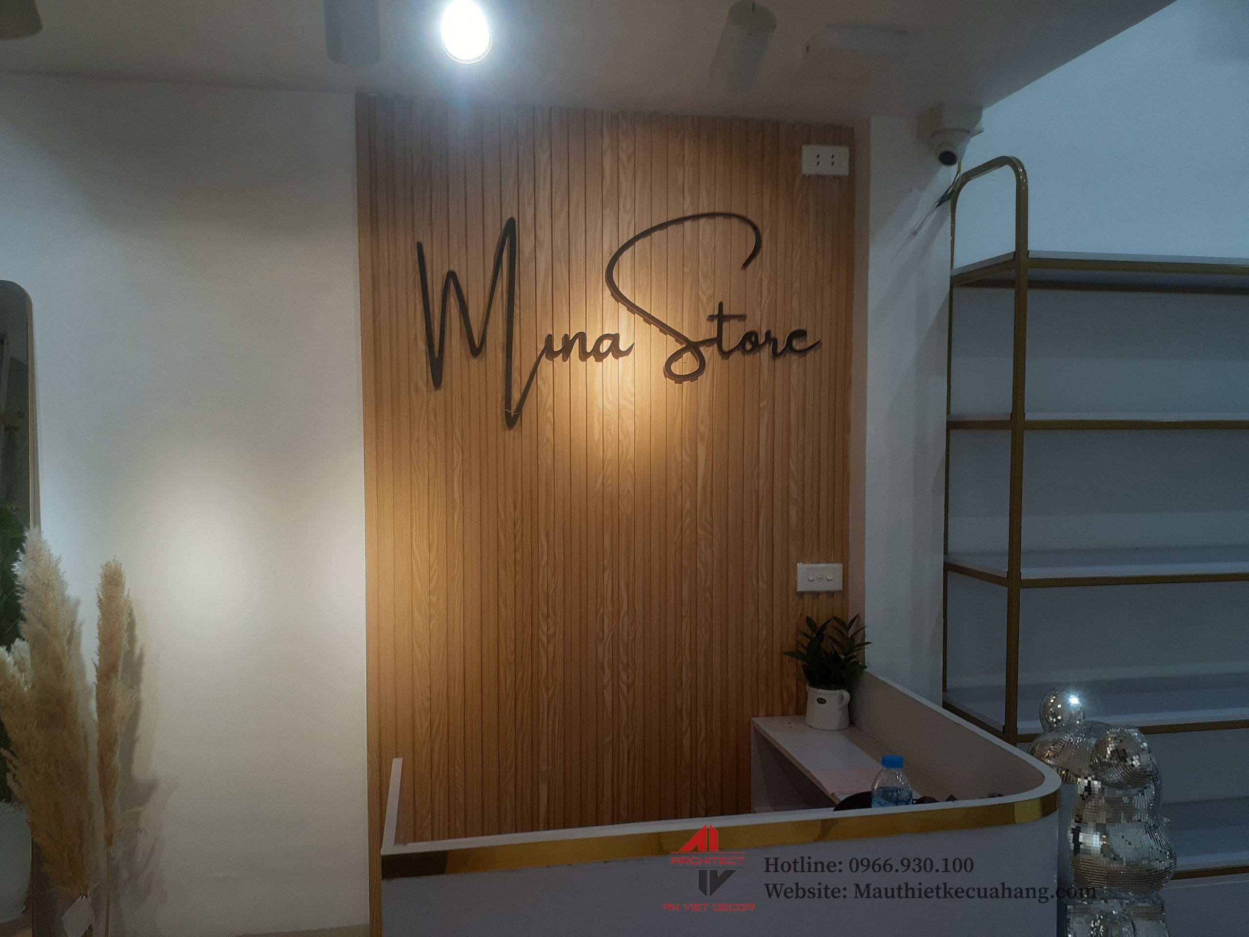 Thiết kế nội thất shop thời trang Mina Store 20m2